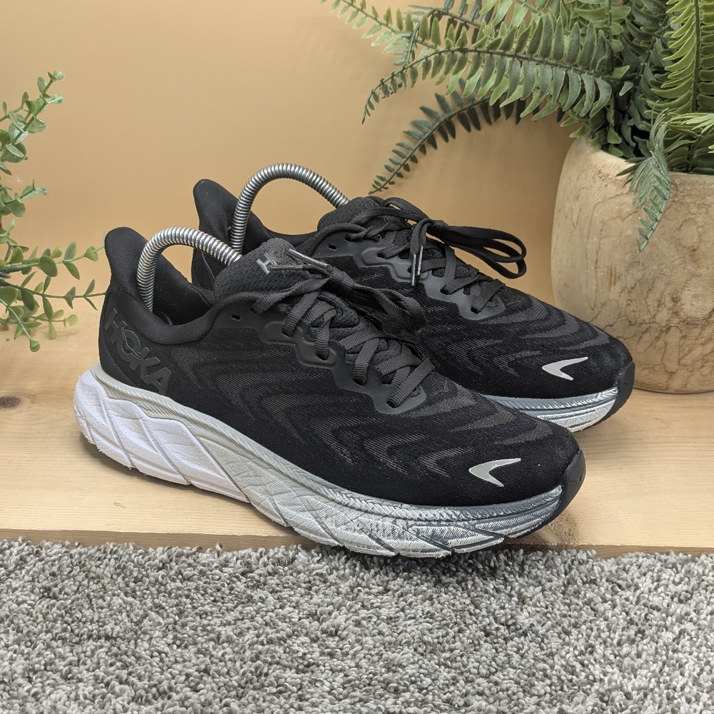 Hoka Arahi 6 Women's Size 8.5B Running Shoes Casual Comfort Gym Walking